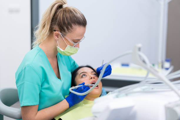 Best Walk-In Emergency Dentist in Brooktrails, CA